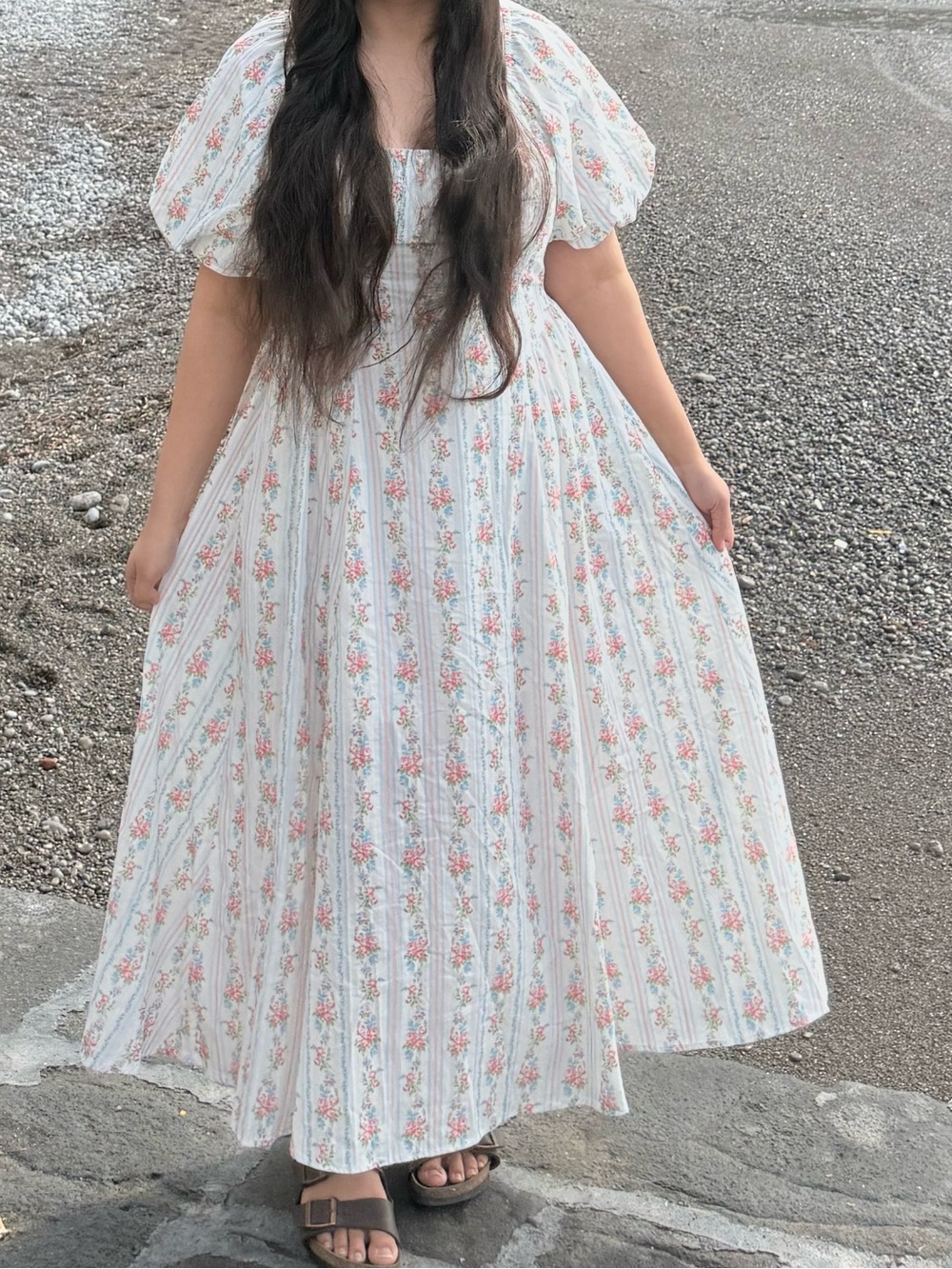 Floral Puff-Sleeve Maxi Dress in White with Pink Print